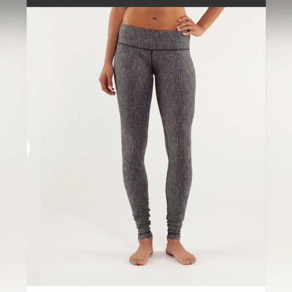 Lululemon Wunder Under Leggings Size 6 - Picture 2 of 12